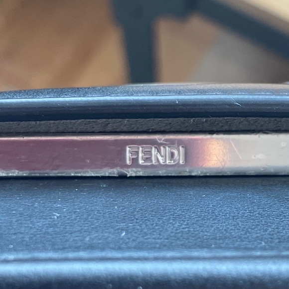 Sold on IG 🌹Fendi Kan I Small in black leather - Picture 4 of 16